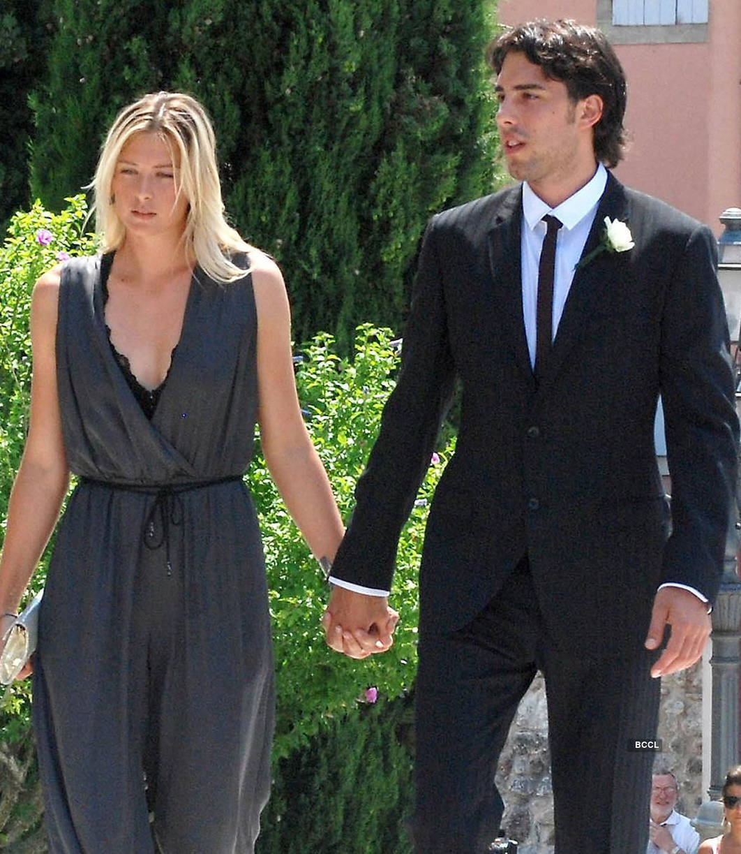 重要助攻引爆全场！，莎拉波娃意外战胜湖人赢得满堂喝彩的简单介绍