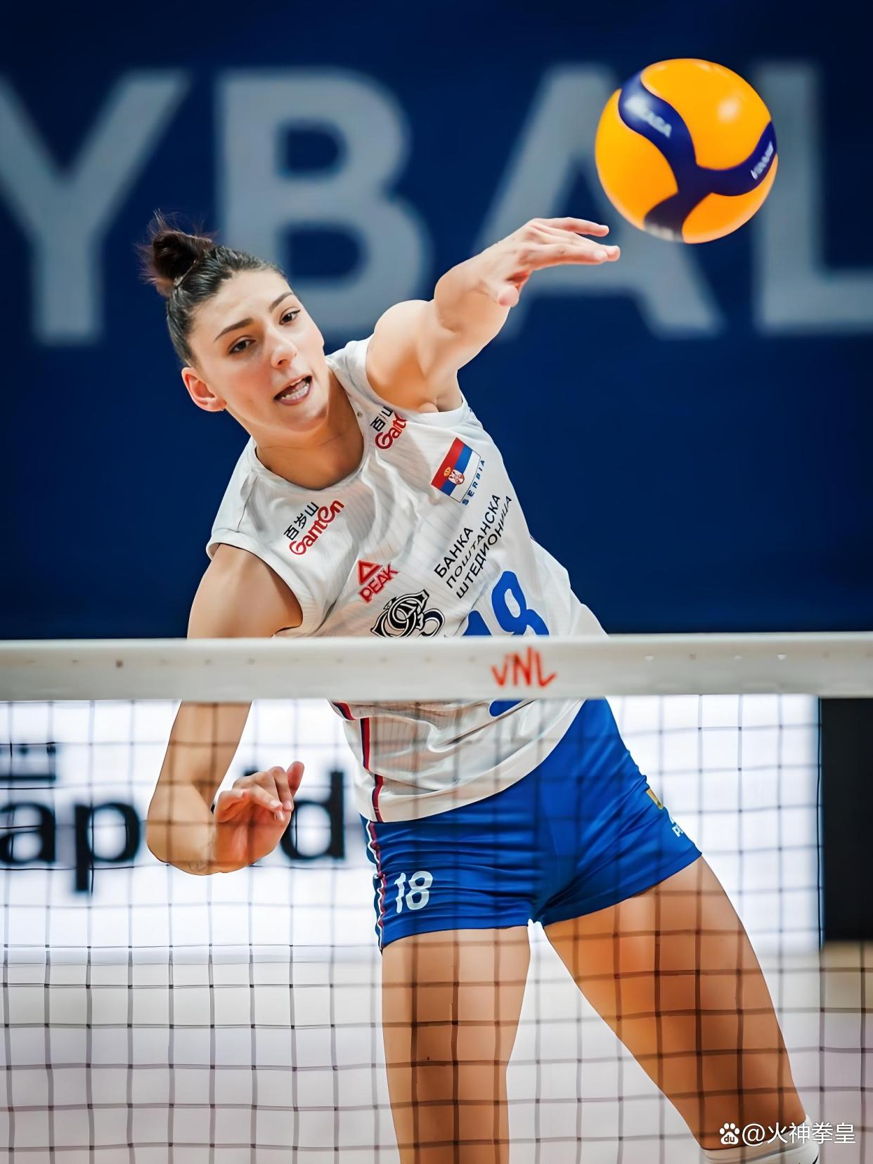 kaiyun-今晚塞维利亚备战全明星赛，队长鼓劲细节曝光，目标明确，阵容厚度经受考验的简单介绍